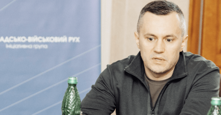 Олексій Івашин під час дискусії
