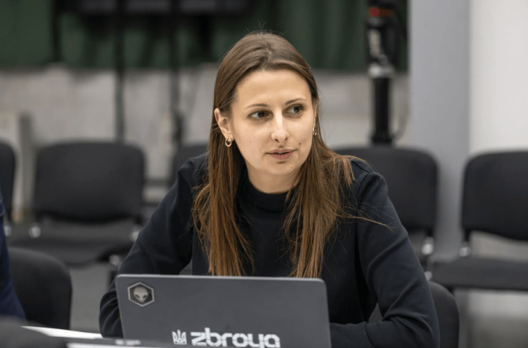 Анна Гвоздер