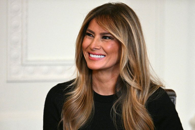 Меланія Трамп проігнорувала конфлікт чоловіка з медіа та пустила CNN на свій захід