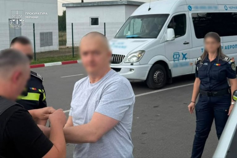 В Украину экстрадировали бывшего мэра Рахова, почти три года находившегося в розыске