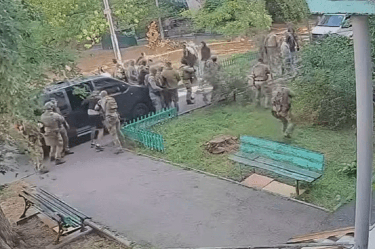 Протистояння СБУ та ГУР: оголошено підозри двом учасникам