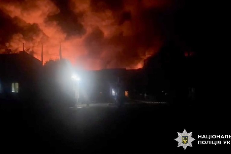 На Київщині цієї ночі внаслідок ворожих обстрілів поранені цивільні, є руйнування