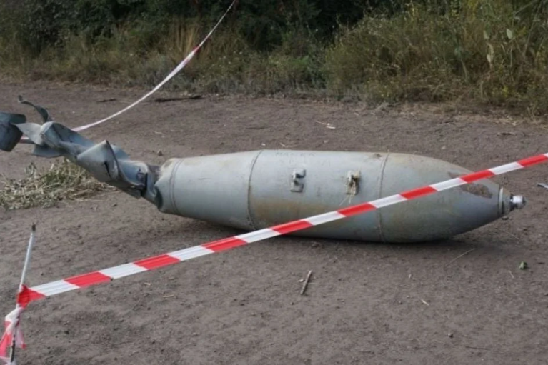 Внаслідок нічної атаки Запоріжжя поранено щонайменше шістьох людей
