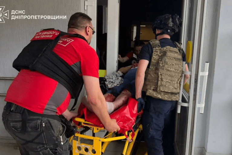 Враг более 20 раз атаковал Днепропетровщину: погиб человек, еще 14 – пострадали (ФОТО)
