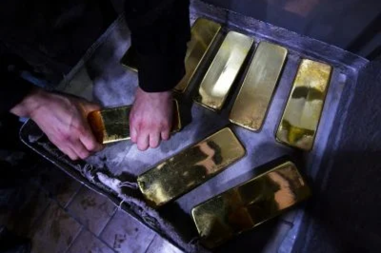 Банки РФ втрачають готівку з "середньою швидкістю" понад 1 млрд рублів на годину, - СЗР