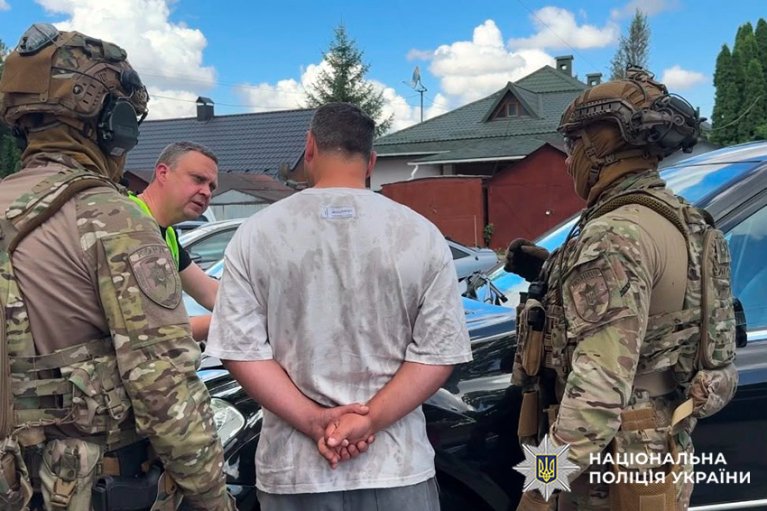 В Хмельницкой области задержали буковинца, который помогал уклонистам бежать в Румынию