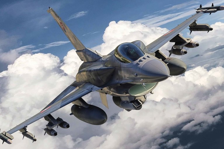 Воздушные силы сегодня потеряли связь с истребителем F-16: что известно