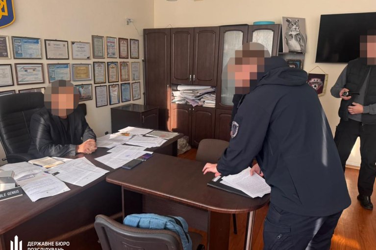 В Николаевской области полицейский в сговоре с руководством сельсовета присвоил 2,6 млн грн из программы "єВосстановленне"