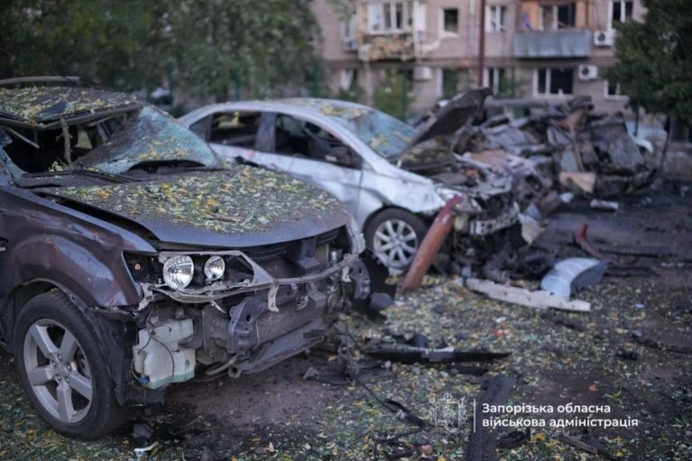 Оккупанты нанесли 6 ударов по Запорожью: есть погибший, атакована жилая застройка (ФОТО)