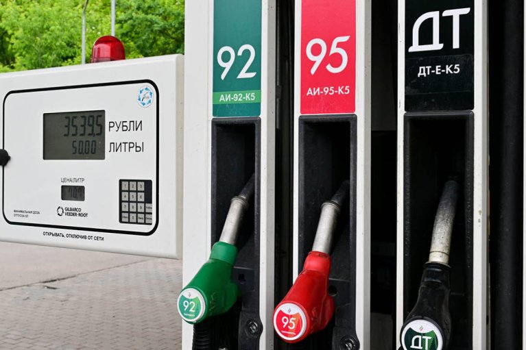 Бензиновый кризис в России: главный нефтяной регион РФ ввел ограничения на продажу топлива