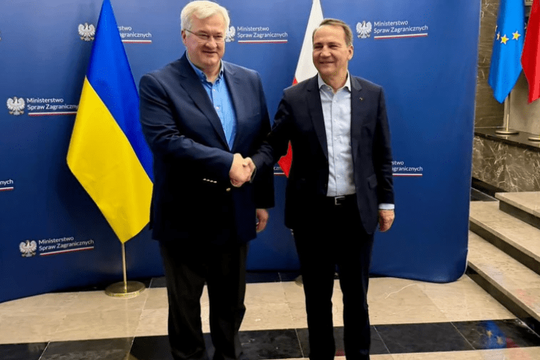 Сибіга зустрівся з Сікорським у Варшаві