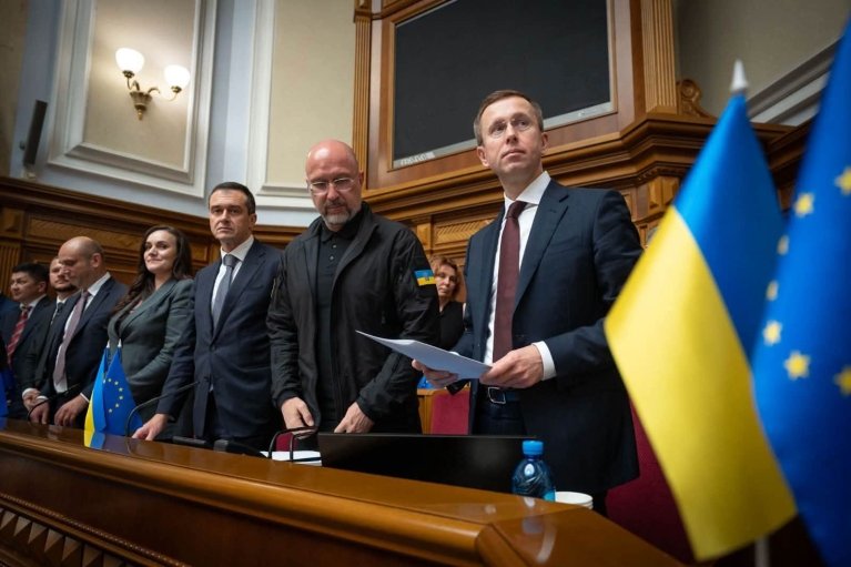 Мрія ФПГ з часів Януковича. Як уряд Корецького поділить "економічний пиріг"