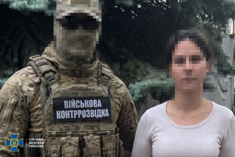 В Днепре задержали 17-летнюю девушку, помогавшую рашистам готовить новые атаки на город