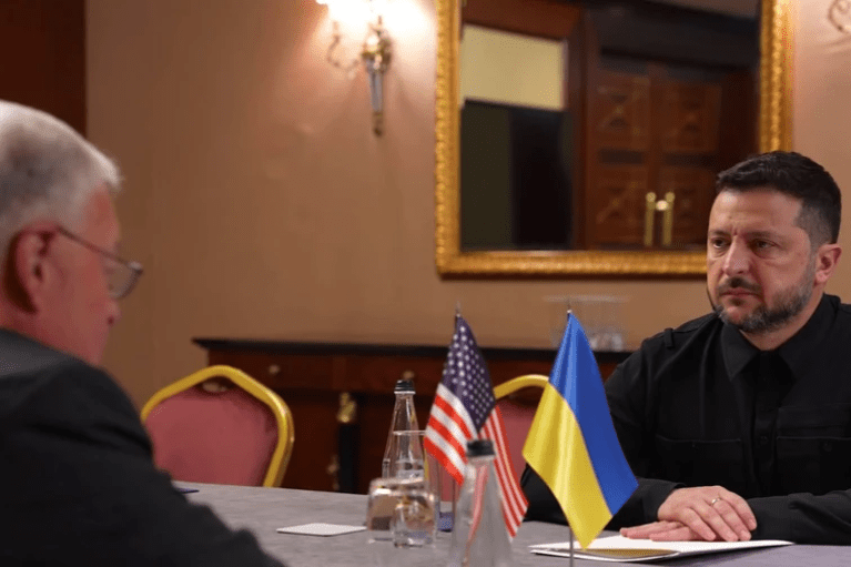 Зеленский провел встречу с Келлогом: о чем говорили (ВИДЕО)