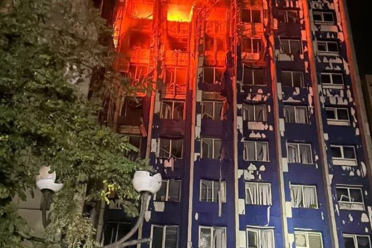 Под вражеским обстрелом этой ночью снова была инфраструктура Одесщины, есть значительные обесточения
