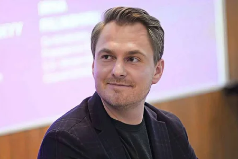 Зеленський звільнив Руслана Кравченка з посади генпрокурора