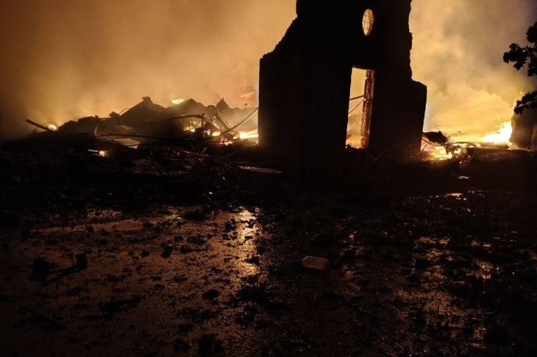 Внаслідок удару по Києву знищено унікальну колекцію костюмів на кіностудії Довженка (ФОТО)