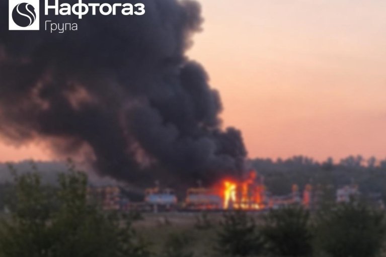 Третій день поспіль під прицільним вогнем окупантів перебувають об'єкти газовидобутку на Харківщині