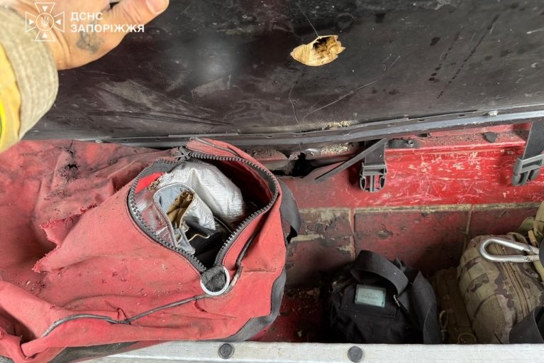 Под атаку дрона попали спасатели в Запорожье