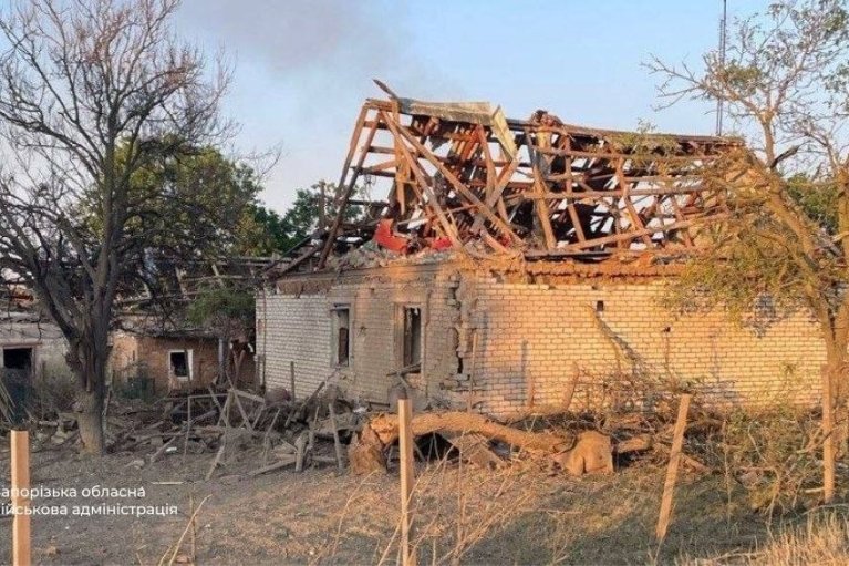 Из-за атак БПЛА в Запорожском районе ранены три человека, — ОВА