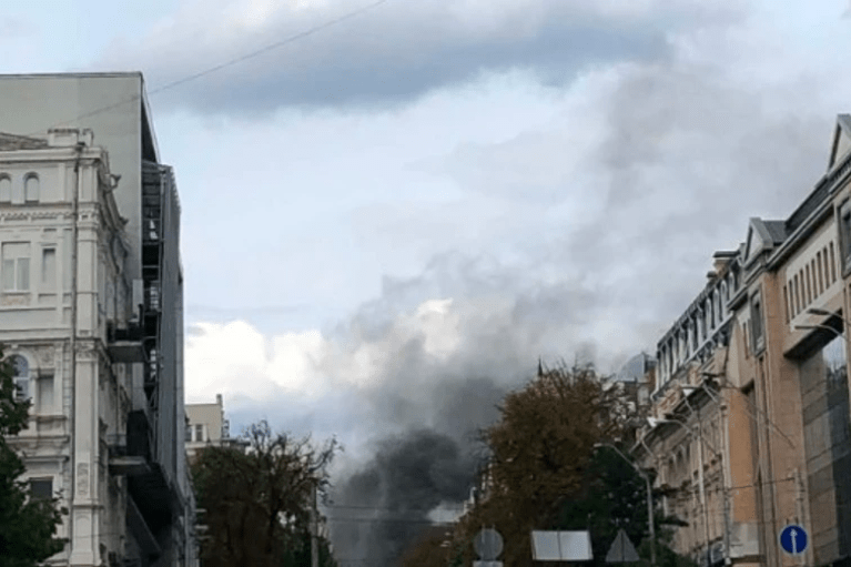 РФ атаковала главное здание СБУ в центре Киева: целились в кабинет Поклада (ФОТО)