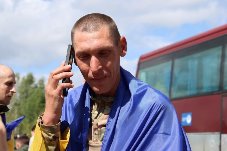 Новый обмен пленными: в Украину вернулись 103 защитника