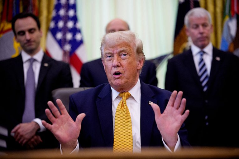 Після масованого обстрілу Києва Трамп сподівається на мирну угоду між Україною та Росією, — AFP