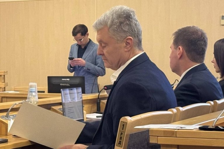 Порошенко проиграл Зеленскому. Как Украине аукнется решение Верховного суда
