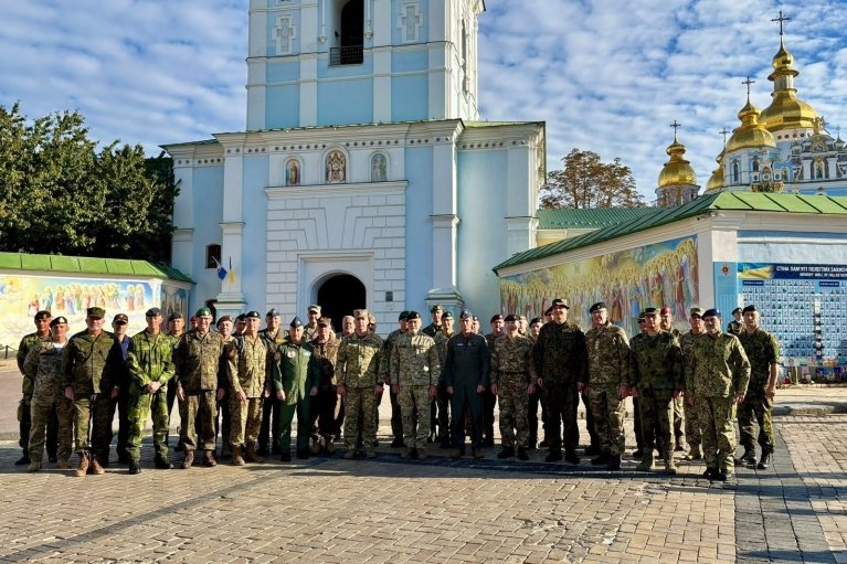 Военный комитет НАТО собрался в Украине: впервые за восемь лет и несмотря на шантаж Москвы (ФОТО)