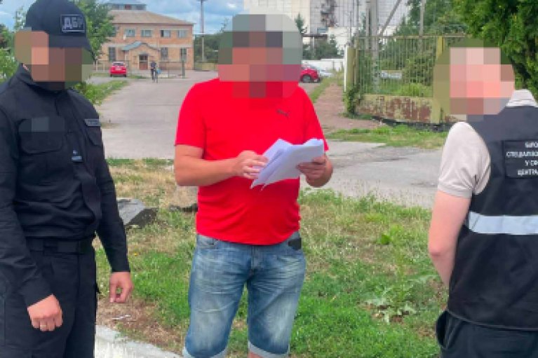 Подозрение получил чиновник ТЦК на Киевщине, покрывавший преступные действия своего подчиненного