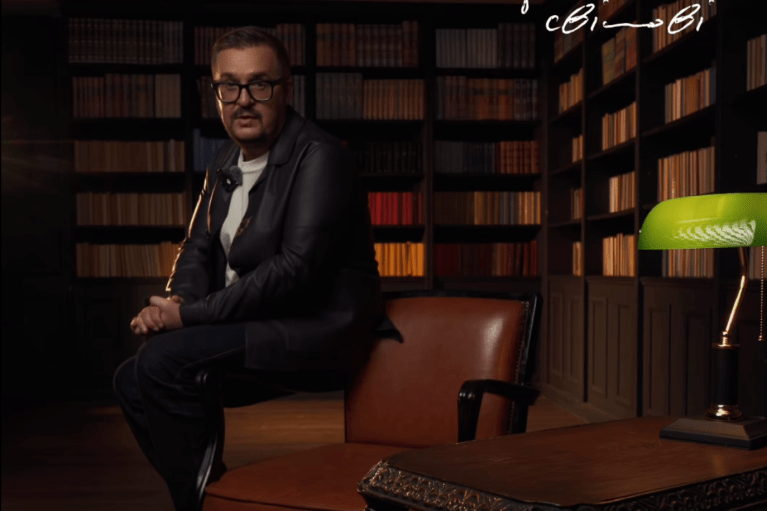 Украинский певец Александр Пономарев начал писать книги (ВИДЕО)