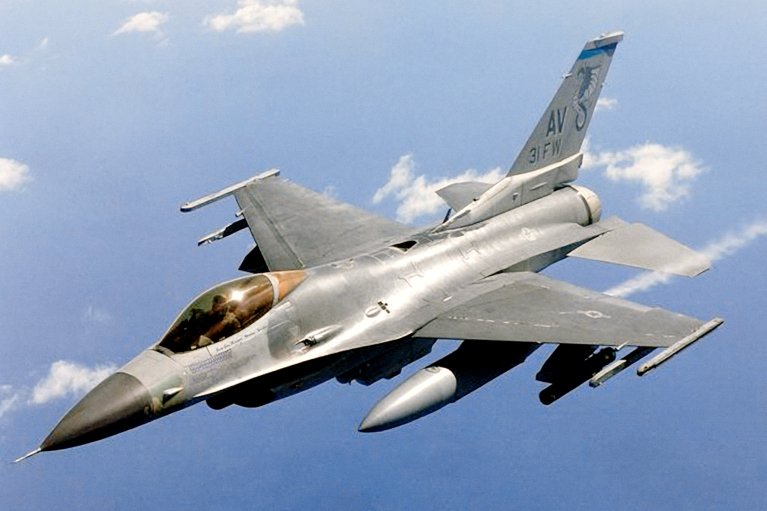 Румунський F-16 збив безпілотник над Чорним морем