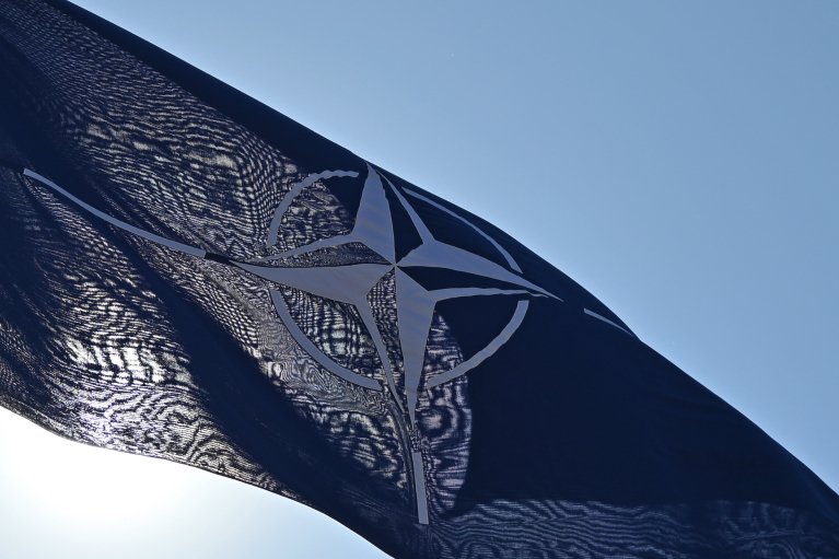 НАТО планує вкласти 27 млрд євро у забезпечення військ паливною інфраструктурою