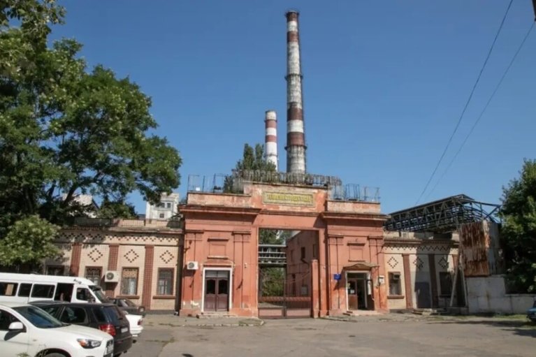 Россия повредила Одесскую ТЭЦ: продолжается разбор завалов