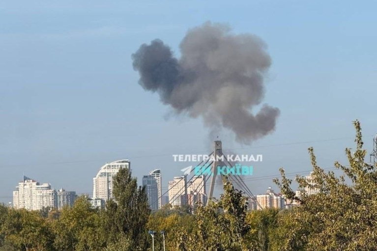 Часть столицы после удара вражеских дронов осталась без горячей воды
