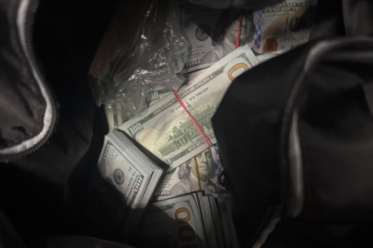 На Київщині шахраї видурили у 71 пенсіонерки через месенджер понад 13 млн гривень