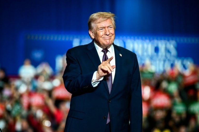 "Зробимо Німеччину знову великою": Трамп у захваті від перемоги ультраправих "друзів Путіна" на виборах у ФРН