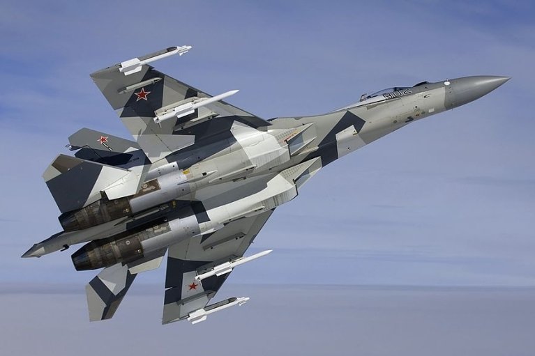 У Росії зіткнулися два винищувачі Су-35