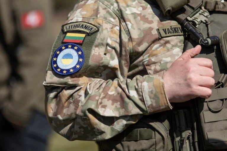 Литва готується до запровадження загального військового призову