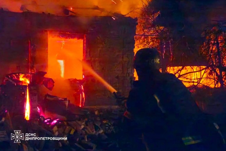 "Москва готується до ескалації": Зеленський відреагував на нічні удари по Києву та Запоріжжю