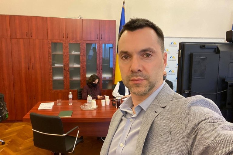 Припомнили былое:  Московский суд займется "террористом" Арестовичем, после того, как тот "бросил" Латынину