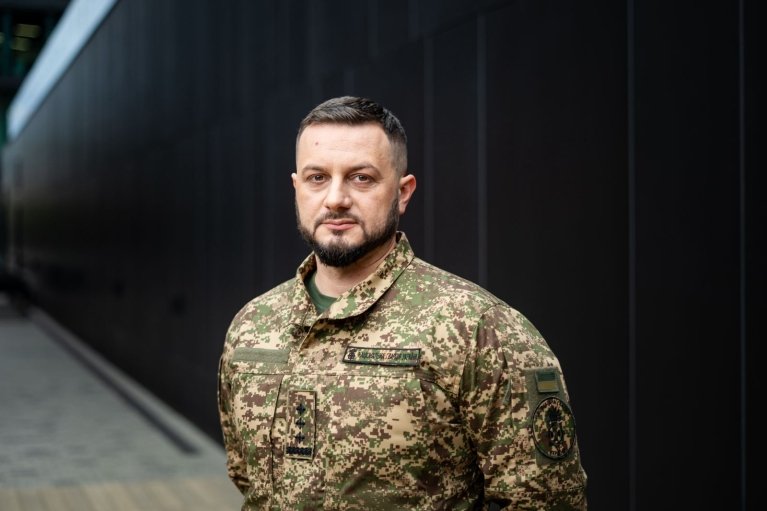 Зеленский сообщил о покушении на командира корпуса "Хартия" Оболенского