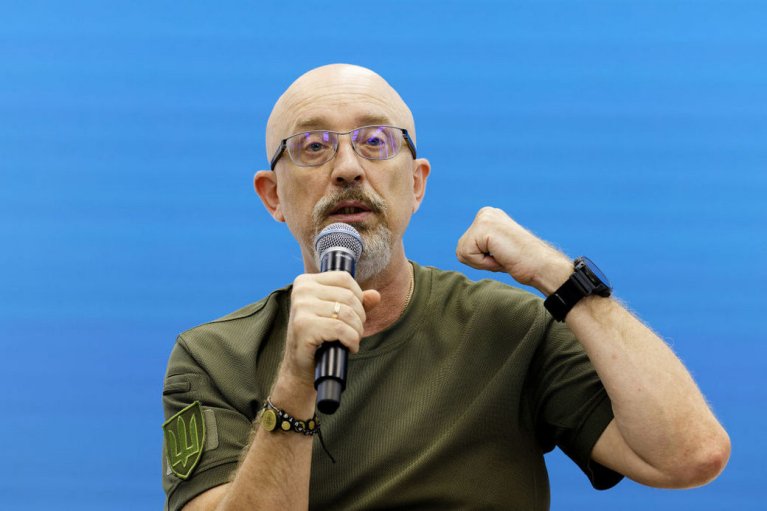Навіщо влада заспокоювала українців напередодні вторгнення РФ: пояснення Резнікова (ВІДЕО)