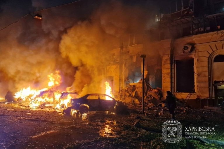Россияне ударили по Харькову: под завалами нашли троих погибших