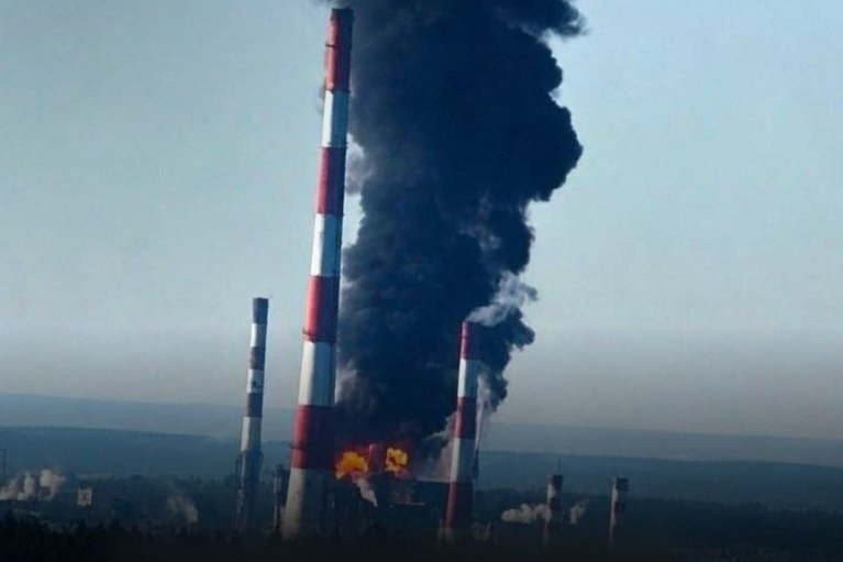 Силы обороны ударили по российскому НПЗ в Новгородской области: в Генштабе рассказали о последствиях