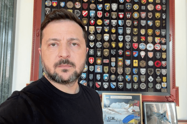 Зеленський розповів про удар по Тюменському НПЗ модернізованими дронами, які літають на 3000 км (ВІДЕО)