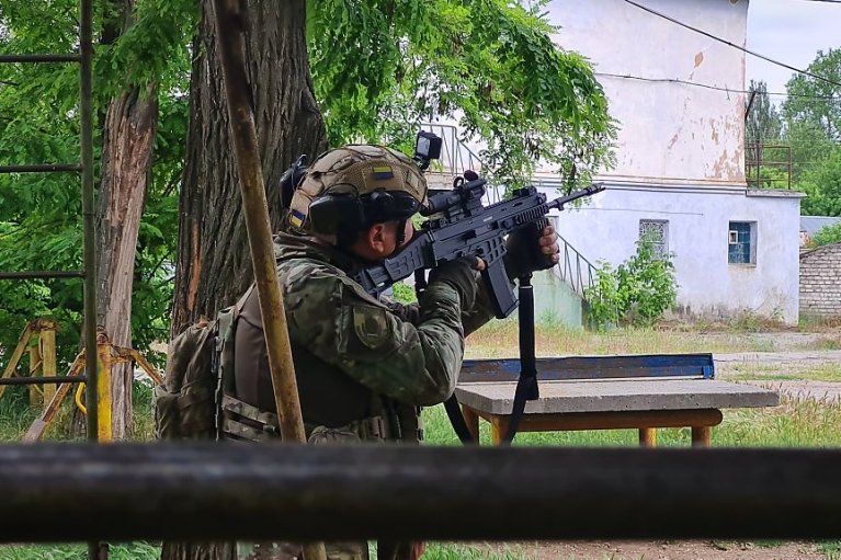 Силы обороны ликвидировали 1320 российских окупантов и 5 танков в сутки, — Генштаб