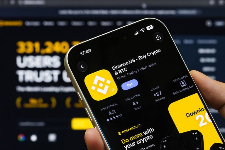 Злам криптобіржі Binance. Як це вплине на Україну?