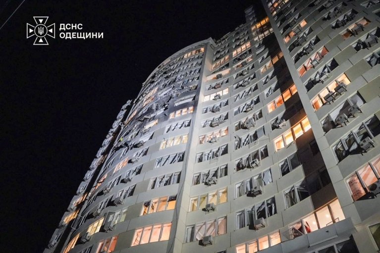 РФ не собирается останавливаться и продолжит дроновый террор, — Зеленский
