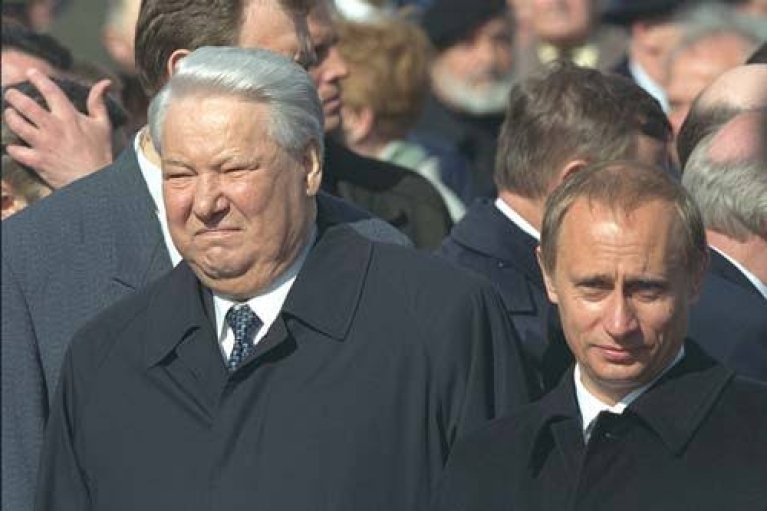 Зеленский заявил, что Ельцин не выбрал бы Путина "преемником",  знай он, что Россия займется импортом топлива